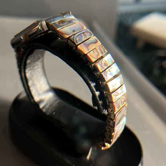 Esta Rosa Vintage Quartz  Mother of Pearl Watch and Band - Picture 6 of 14
